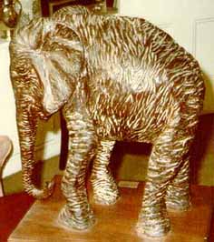 LS 5601 Lucas SITHOLE "Elephant", 1956 - Rhodesian teak - 038x040x015 cm