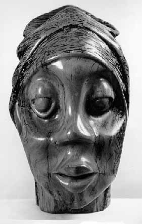 SITHOLE LS7203 "Thokozile" ("Delighted"), 1972 - Ironwood - 036x022x026 cm