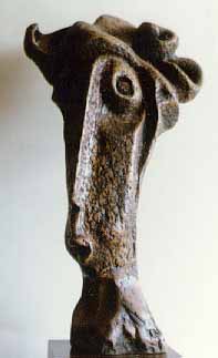 LS7701 Lucas SITHOLE "Proud and angry", 1977 - Indigenous wood from Zululand - 095x052x035 cm (f.v.)