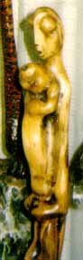 LS7815 Lucas SITHOLE "Madonna and Child (Mother and Child)" 1978 (close-up) Tambotie wood 123x017x020 cm 